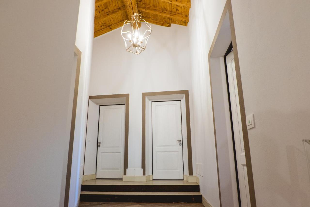 Villa Colli Storici デセンツァーノ・デル・ガルダ エクステリア 写真