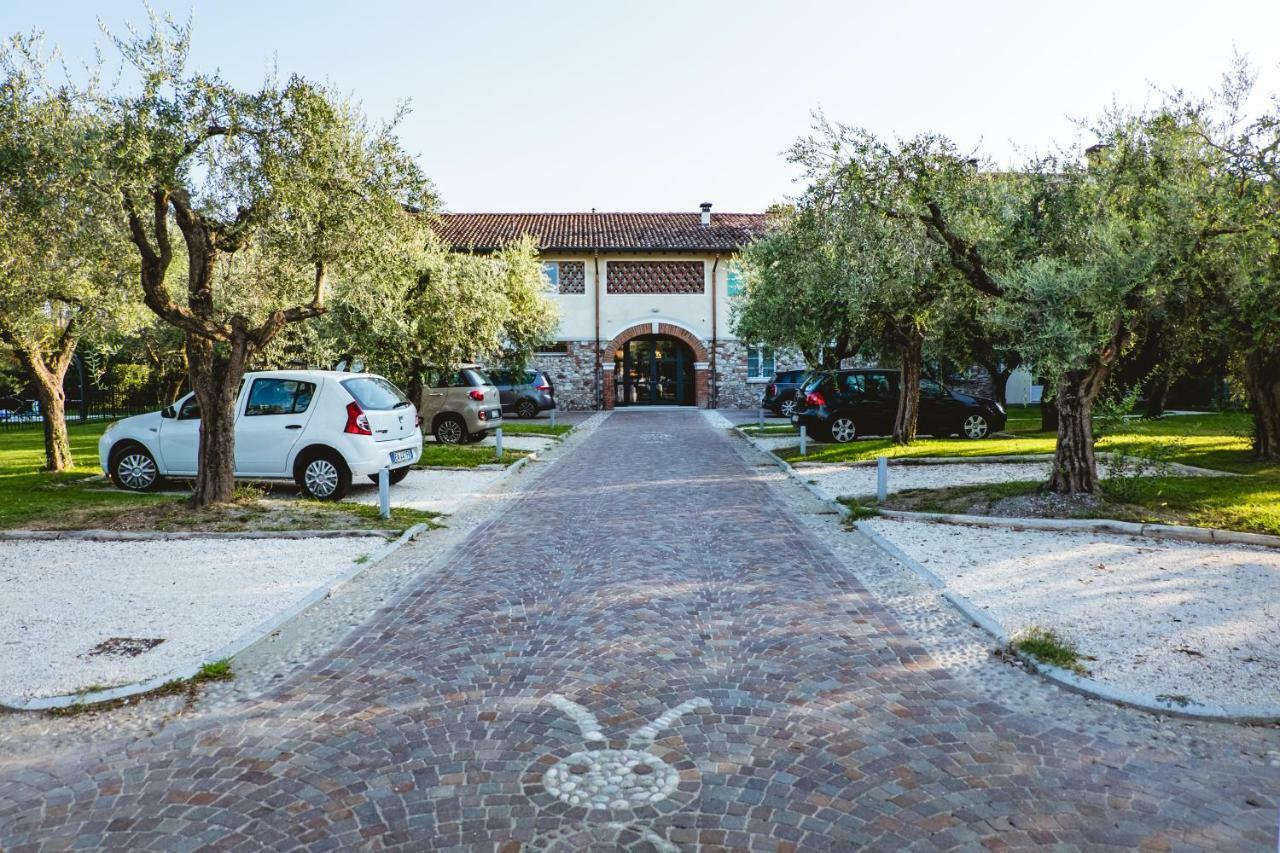 Villa Colli Storici デセンツァーノ・デル・ガルダ エクステリア 写真