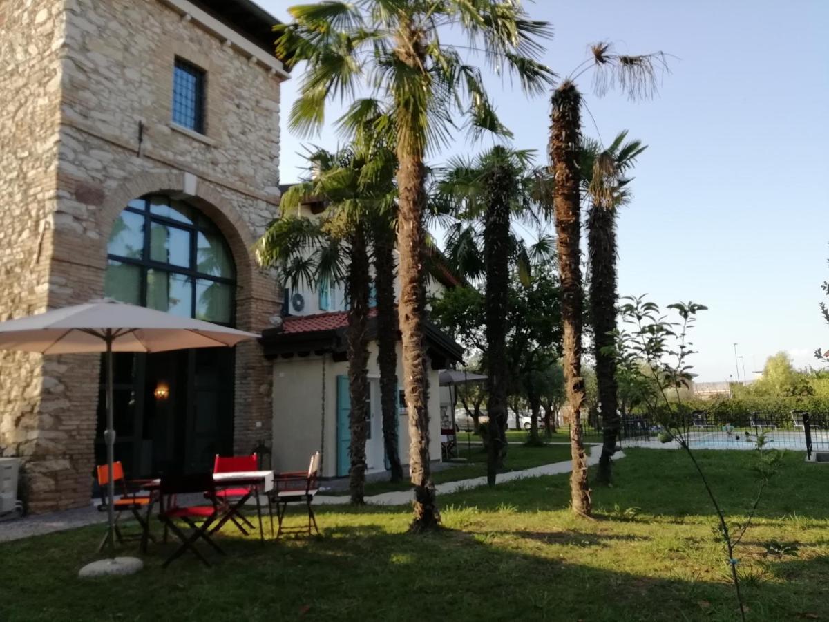 Villa Colli Storici デセンツァーノ・デル・ガルダ エクステリア 写真